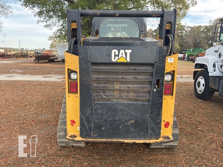 2015-caterpillar-259d-image-3