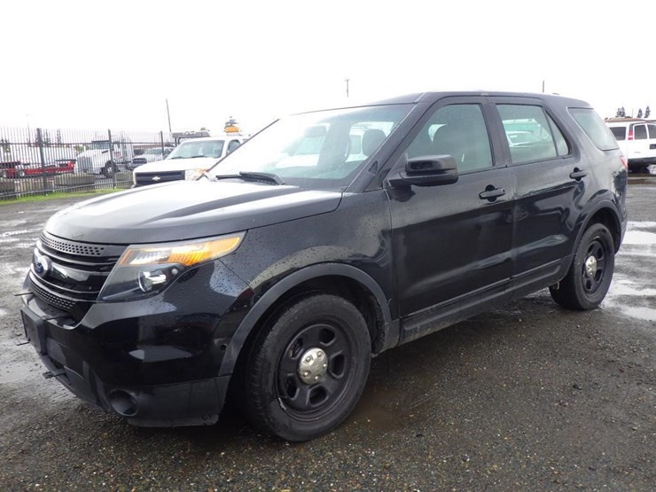 2015-ford-explorer-image-1