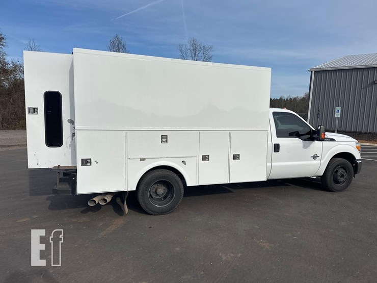 2016-ford-f350-xl-image-4