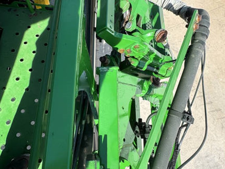 john-deere-r4038-image-58