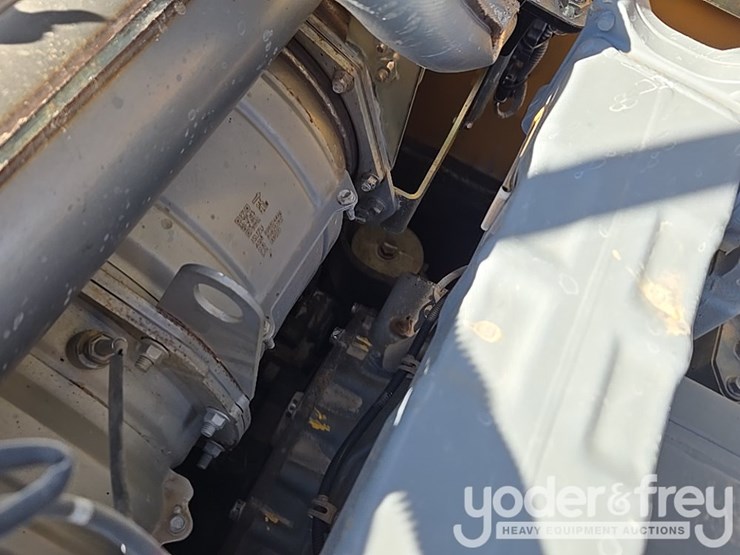 2021-case-cx210-lc-image-148