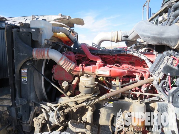 peterbilt-388-image-5