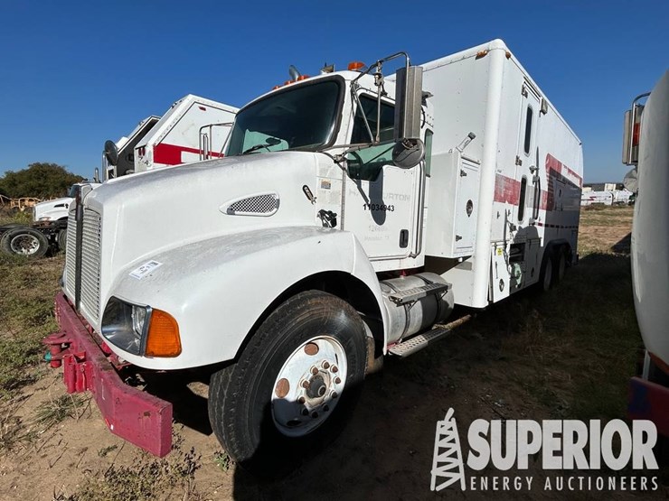 kenworth-t300-image-1