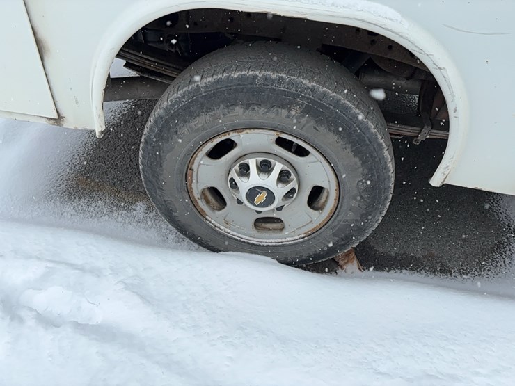 2016-chevrolet-2500hd-image-4