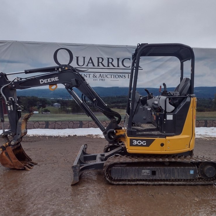 DEERE 30G