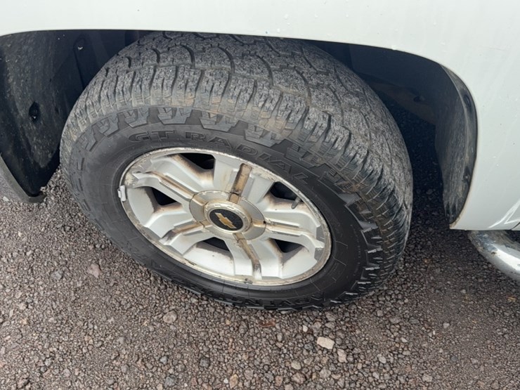 #3017-•-2013-chevy-silverado-z71-pickup-truck-image-14