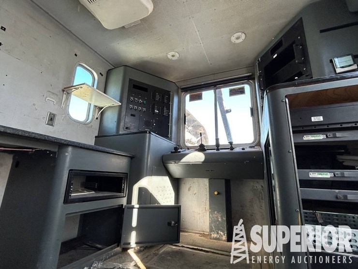 2011-kenworth-t370-image-6