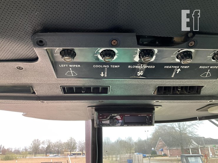 john-deere-4040-image-10