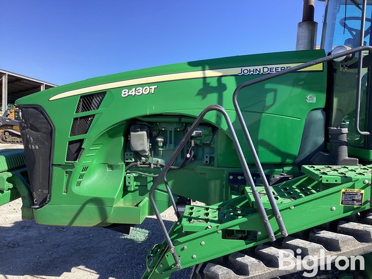john-deere-8430t-image-14