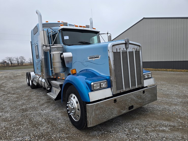 1999-kenworth-w900l-image-46