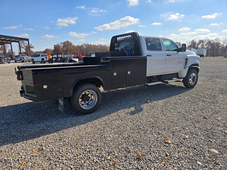chevrolet-silverado-5500hd-image-30