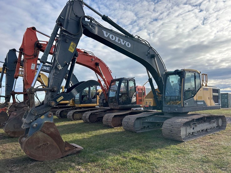 volvo-ec220el-image-1