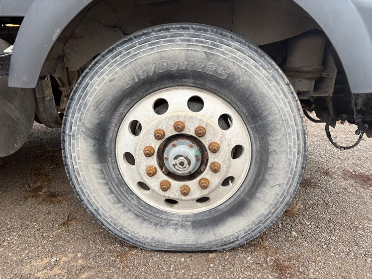 kenworth-t800-image-7