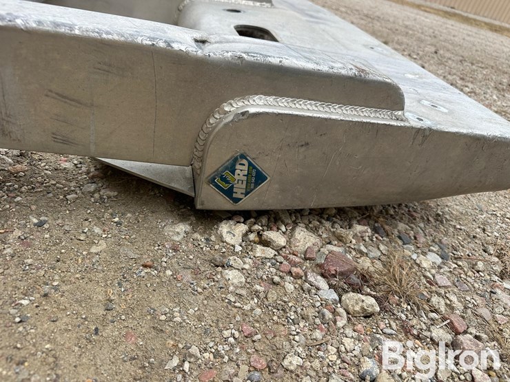 peterbilt-389-image-18