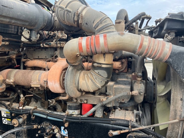 2001-kenworth-t800-image-10