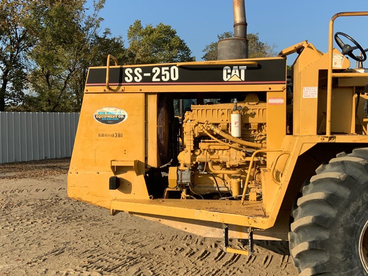 1996-caterpillar-ss-250-image-9