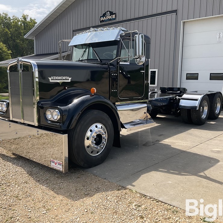 KENWORTH W925
