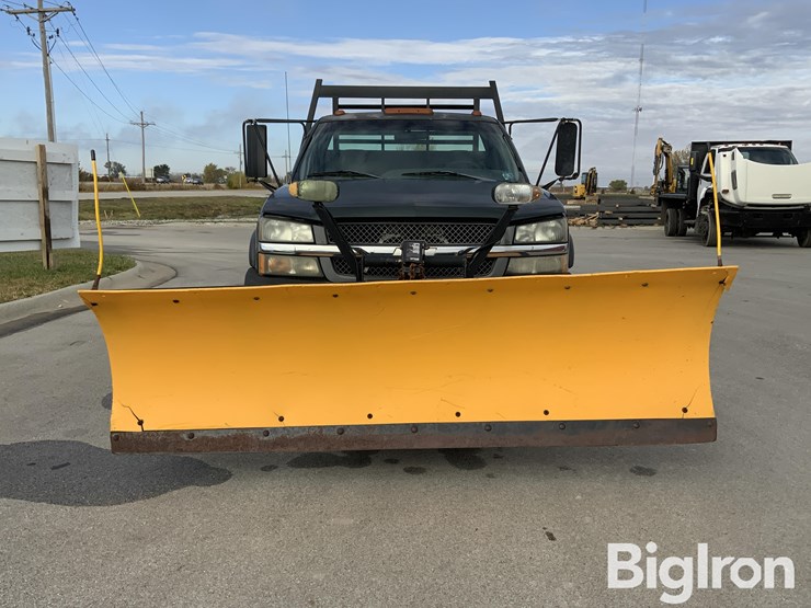 chevrolet-silverado-3500-image-2