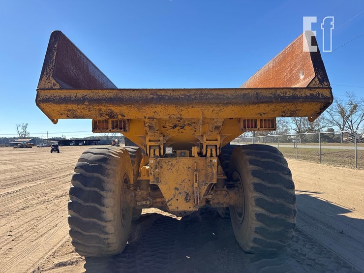 2014-volvo-a25g-image-3