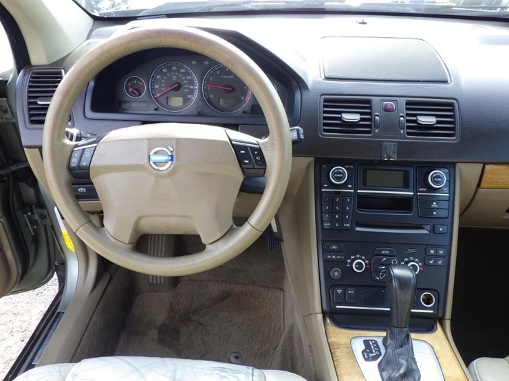 2008-volvo-xc90-image-9