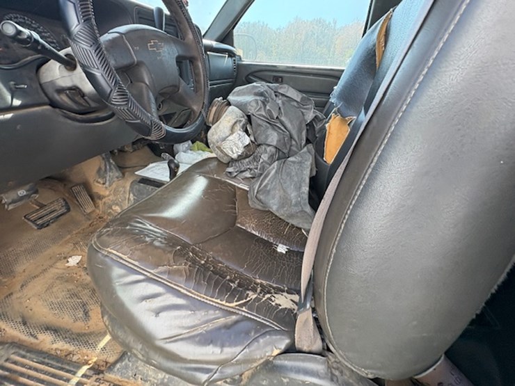 2003-chevrolet-silverado-1500-image-28