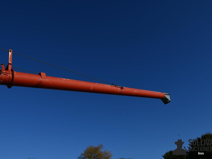 buhler-farm-king-y1060tm-10"x60'-swing-away-auger-image-16