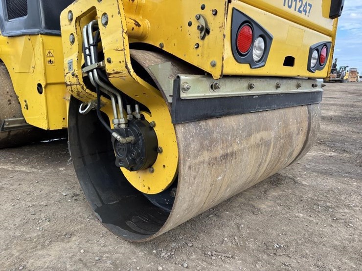 2017-bomag-bw120-image-14