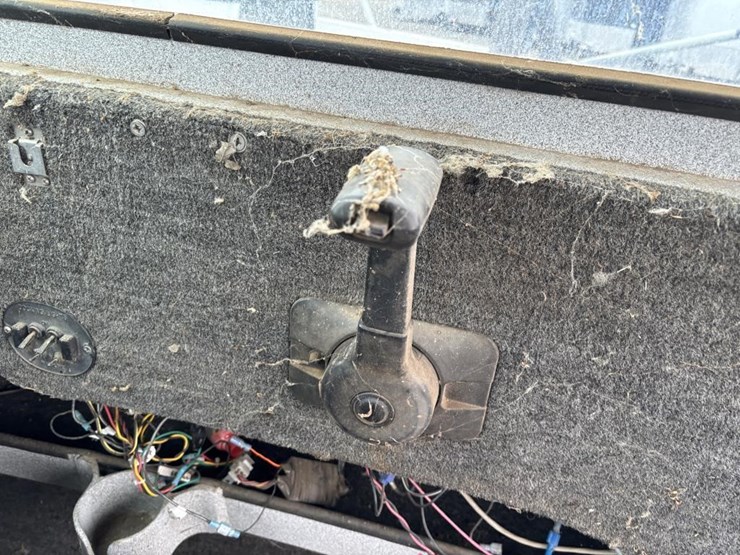 2000-unknown-trailer-image-11