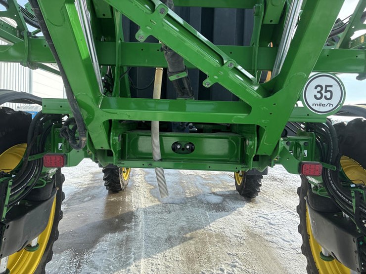 john-deere-r4038-image-32