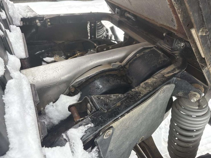 2012-john-deere-550-image-22