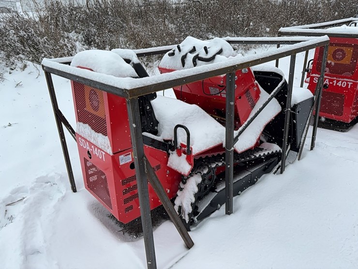 new-agt-sda-140t-mini-track-loader-image-3
