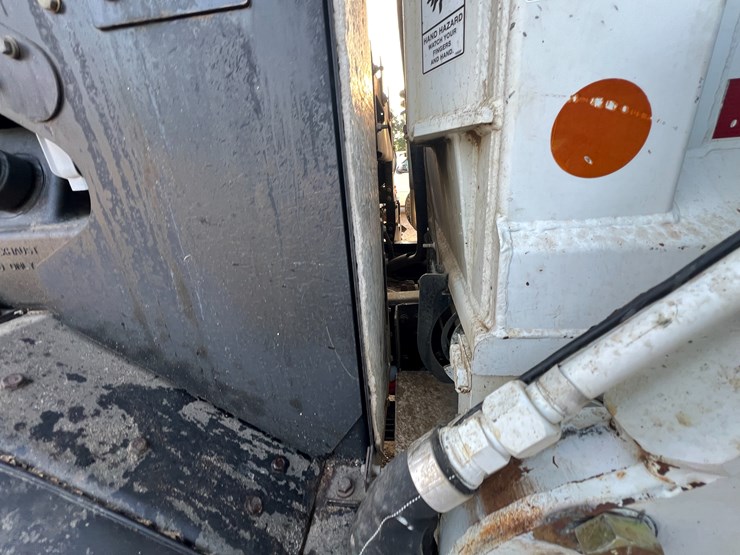 peterbilt-520-image-61