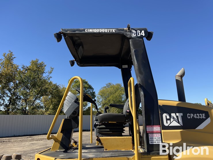 caterpillar-cp-433e-image-12