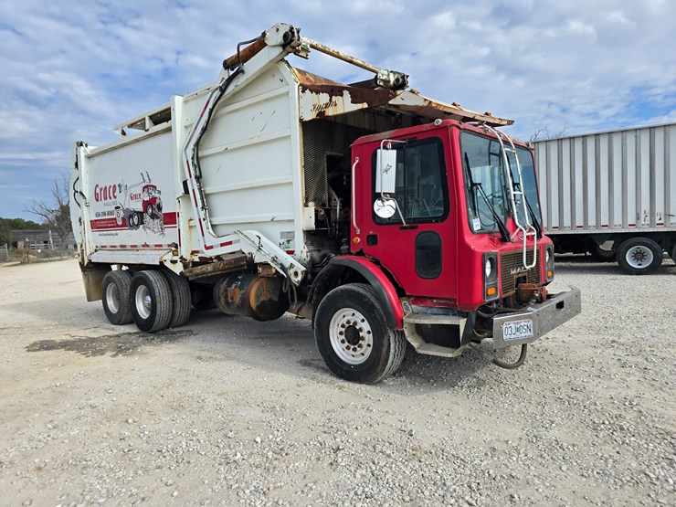 1996-mack-mr688s-image-39