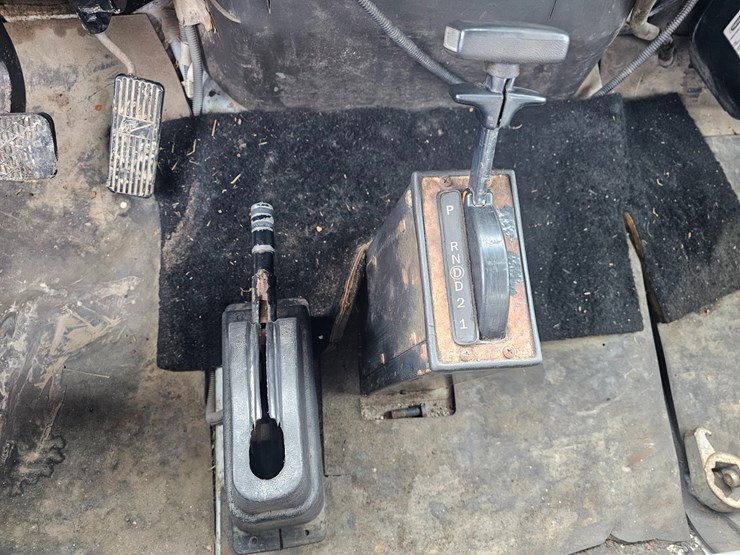 freightliner-fl60-image-53