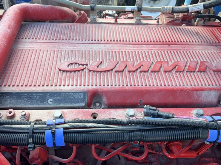 2018-peterbilt-389-image-21