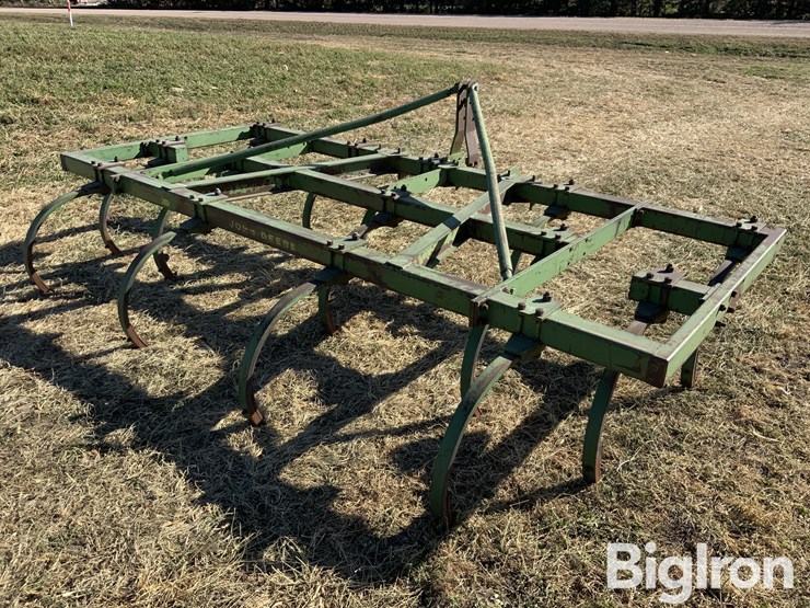 john-deere-3-pt.-chisel-image-5