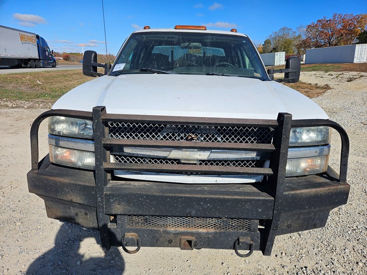 chevrolet-silverado-3500-image-26
