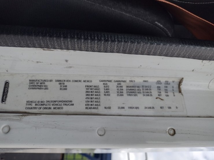 freightliner-122sd-image-5