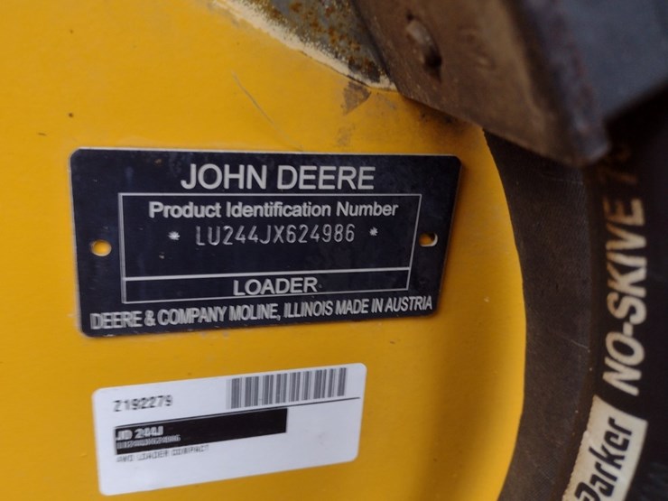 deere-244j-image-5