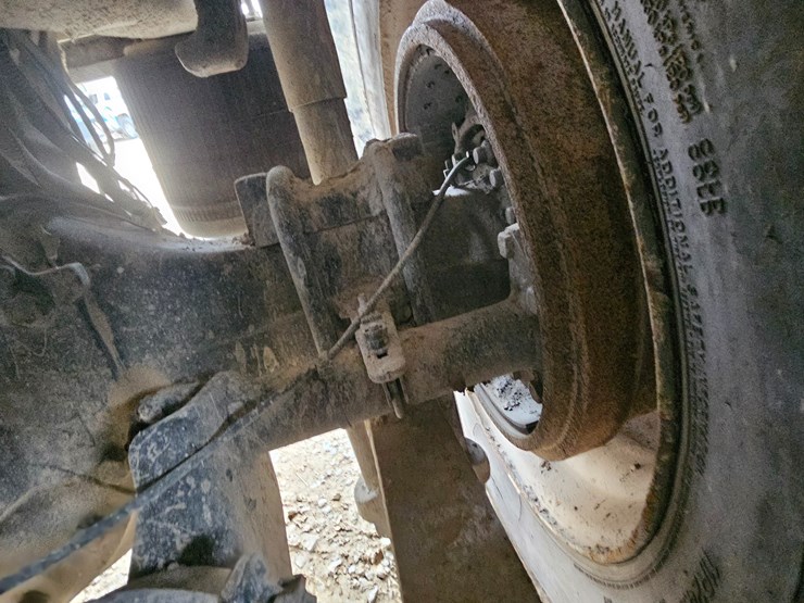 freightliner-122sd-image-105