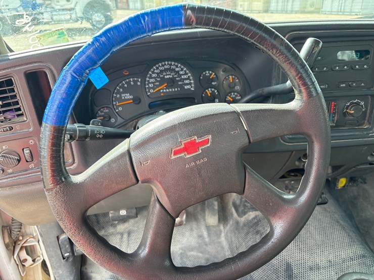 2006-chevrolet-2500hd-image-10