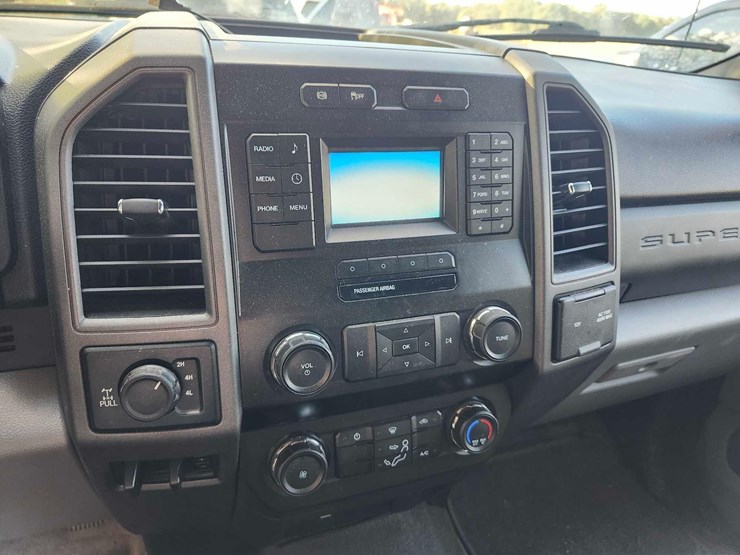 2019-ford-f250-image-15