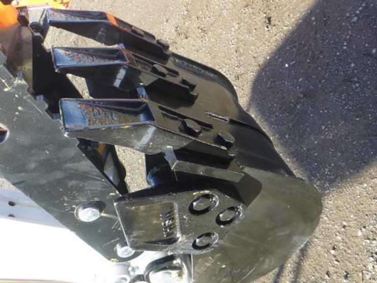 blt-319-hydraulic-excavator-image-7