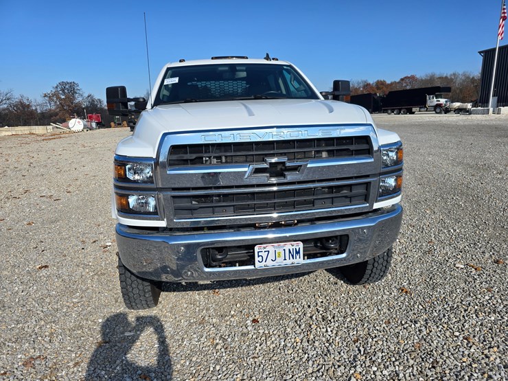 chevrolet-silverado-5500hd-image-46