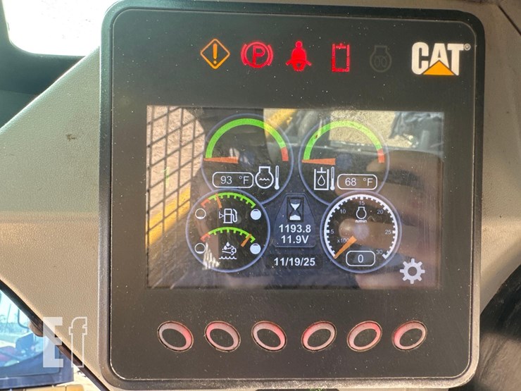 2018-caterpillar-299d2-image-28