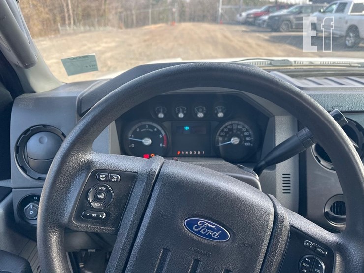 ford-f550-xl-image-21