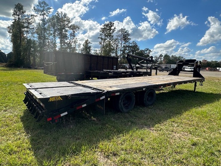 2023-big-tex-25'-gooseneck-image-3