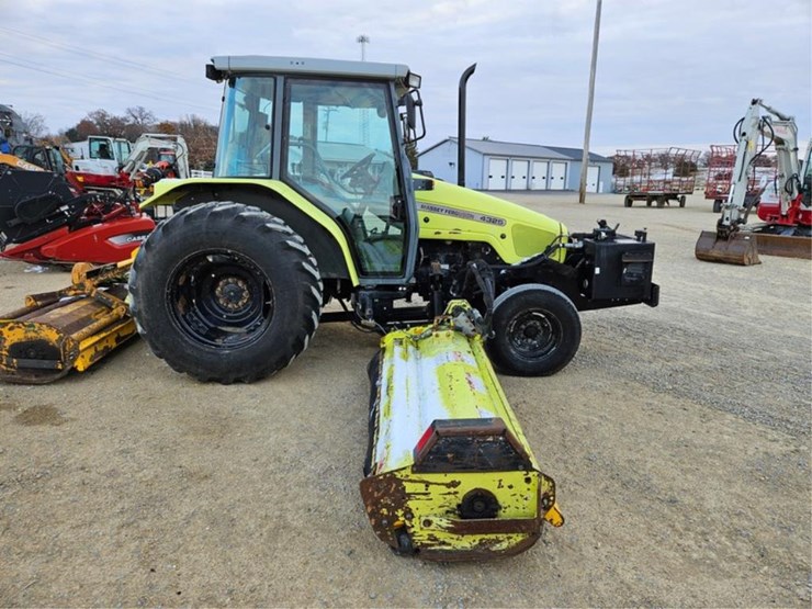 massey-ferguson-4325-image-6