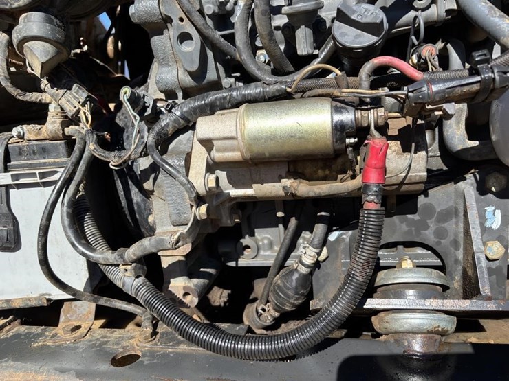 2013-bobcat-t550-image-36